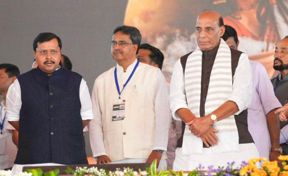 Tripura CM Dr. Manik Saha shares a moment with BJP central leaders during oath ceremony of new Bengal govt.